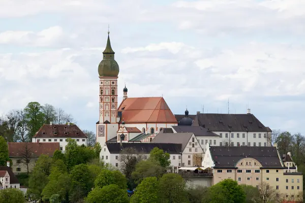 Was eine Auszeit im Kloster in Bayern besonders macht