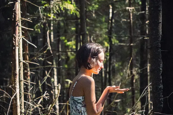What sets a breathwork retreat apart from other breath-focused formats