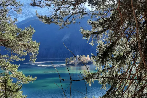 Regions, travel and season