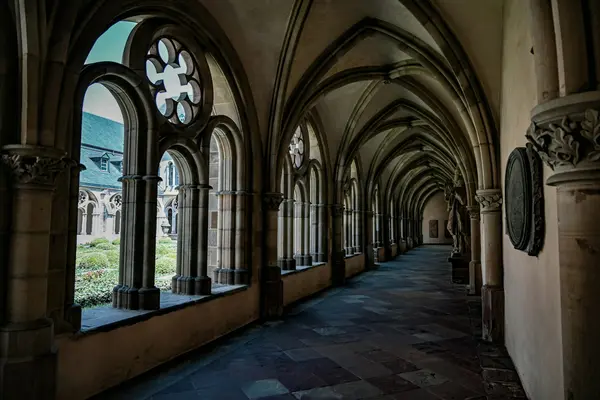 Was eine Auszeit im Kloster wirklich ist