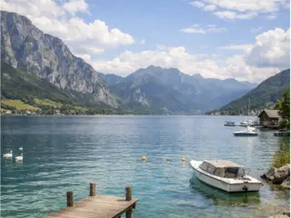 YOGAREISE AM ATTERSEE  -  LERNE DIE EINZIGARTIGE YOGAWALK® METHODE KENNEN