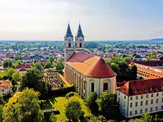 Silence & Meditation Retreat at the Monastery: 𝐀𝐧𝐤𝐨𝐦𝐦𝐞𝐧. 𝐃𝐮𝐫𝐜𝐡𝐚𝐭𝐦𝐞𝐧. 𝐀𝐮𝐟𝐭𝐚𝐧𝐤𝐞𝐧