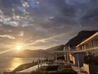Soul Diving - Evia Ocean Escape September Edition - • Breathwork • Kickboxing • Deep Dive Coaching 