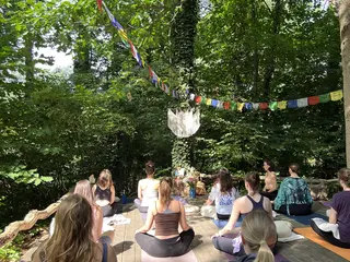 SHE IS ART RETREAT - a weekend to remember the beauty of being a woman