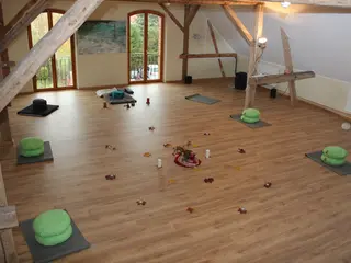 "LOVE - LIVE - LAUGH" RETREAT - Meditation & Mindfulness at the Beautiful Roofensee Lake / Brandenburg
