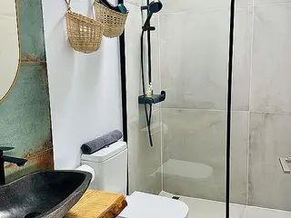 Shared Twin Room En-suite
