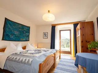 geteiltes Zweibettzimmer